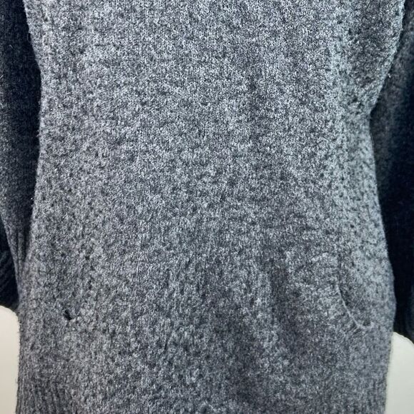 Style & Co Cowl Neck Gray Women’s Sweater Size Medium Pockets - Picture 2 of 7